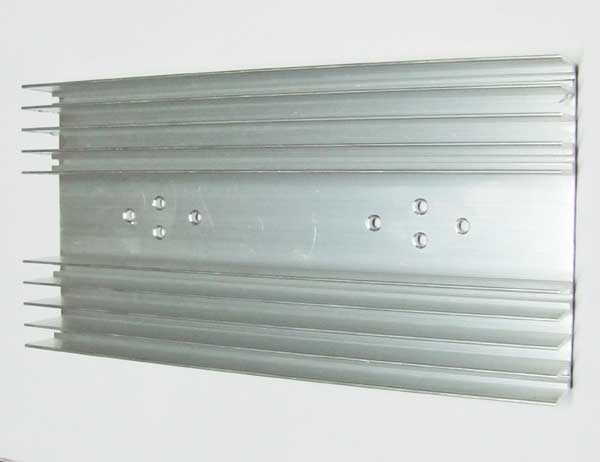 Radiator aluminiu 100x100x25mm
