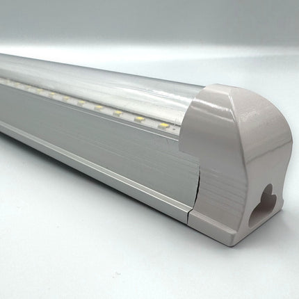 Corp T8 cu LED Interconectabil Transparent 8W/6500k/640lm lumina rece 600mm