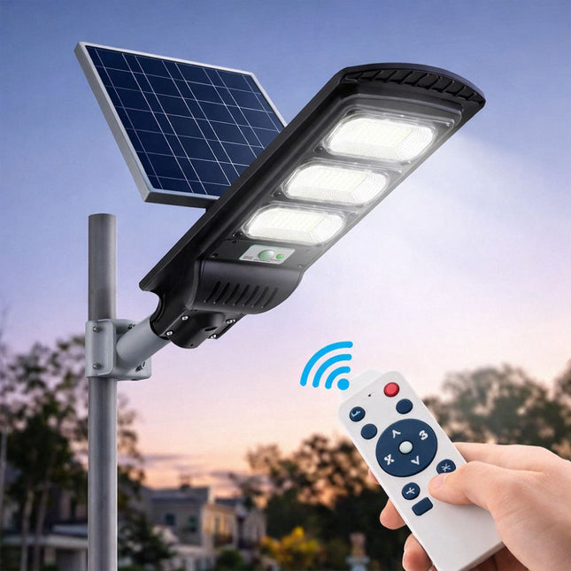 Corp Stradal  cu Panou Solar Monocristalin Integrat si telecomanda -  150W/6500k