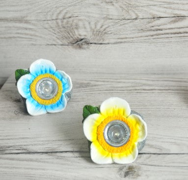 Lampa solara floare galbena rasina