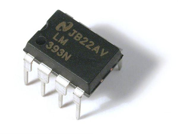 LM393