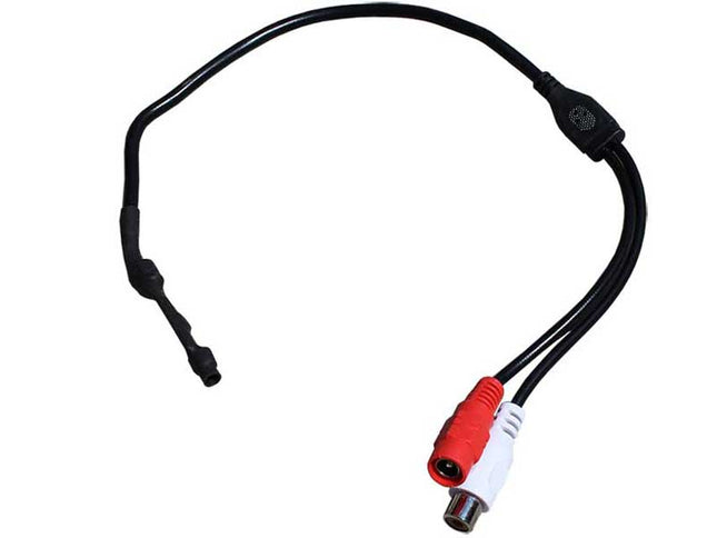Microfon camera pe fir